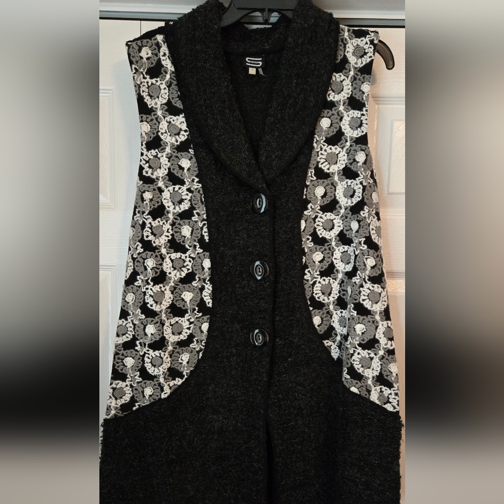 Sioni  Black Knit Vest with White Crochet Side Panels